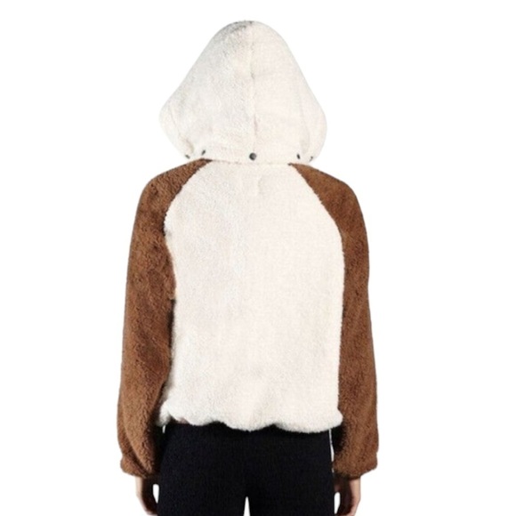 Revolved Plush Sherpa Jacket Size XSmall - Picture 6 of 6